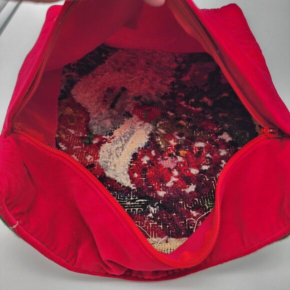 Vintage Needlepoint Christmas Pillow Cover Santa Holding Puppy Velvet Back 15x12 - Picture 7 of 10